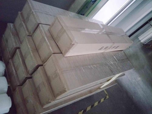 Tin tức công ty mới nhất về Khách hàng đánh giá 5 sao từ khách hàng của chúng tôi đã đặt hàng phim bảo vệ kính