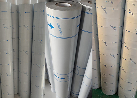 Giá tốt. Phim bảo vệ polyethylene màu đen/trắng có chất kết dính dựa trên cao su cho các quy trình cắt laser trực tuyến